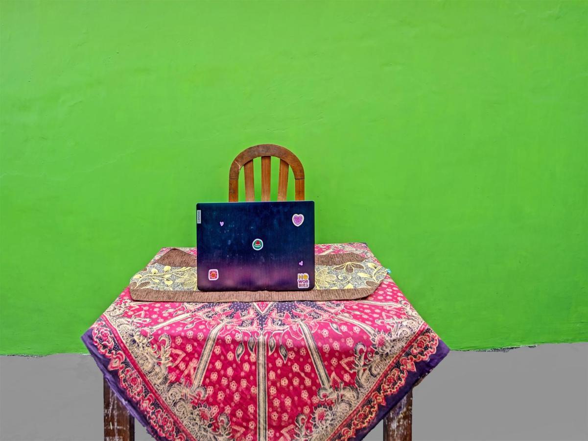 Spot On 91595 Sruni Syariah Gedangan Exterior foto