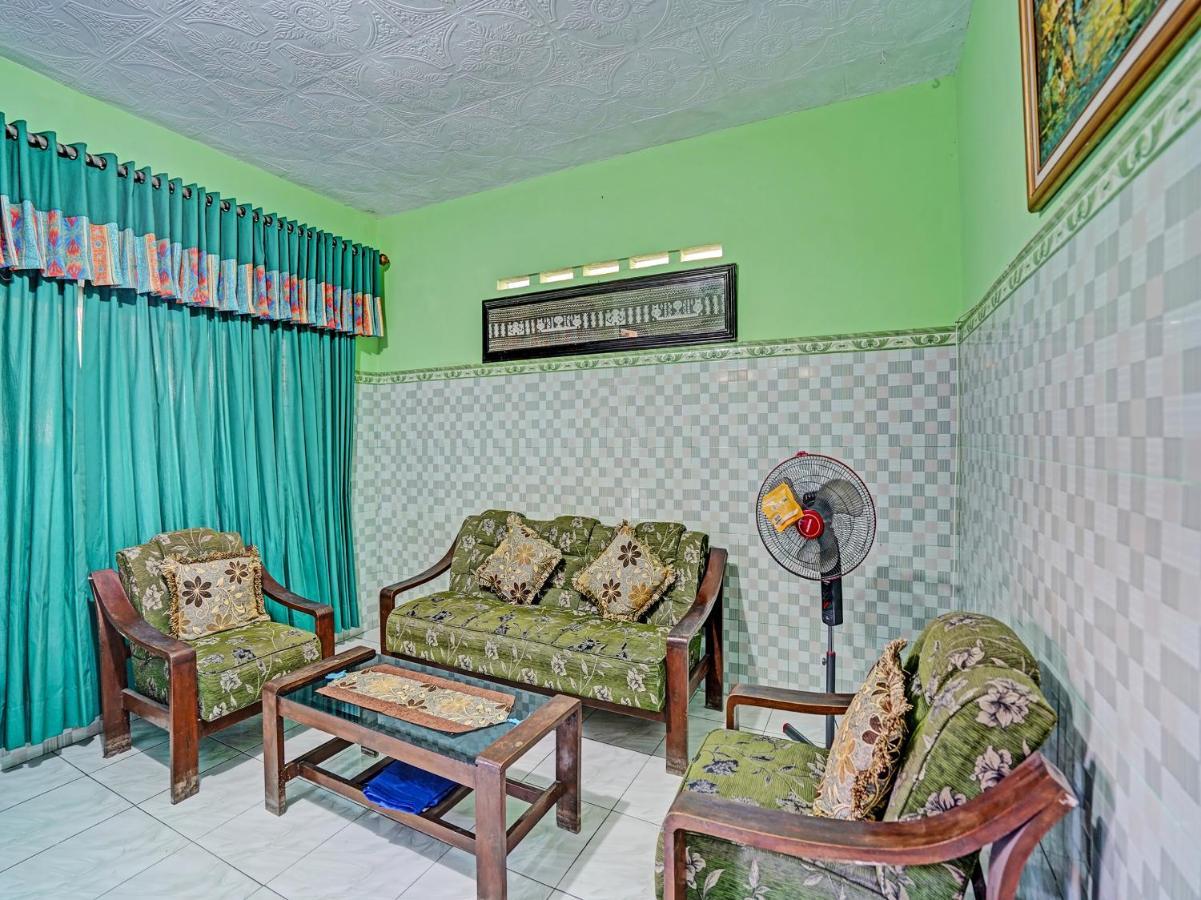 Spot On 91595 Sruni Syariah Gedangan Exterior foto